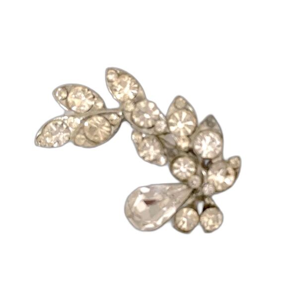 VINTAGE | Jeweled Brooch Pin Diamond Leaves Art Deco 30s 40s 50s - Picture 1 of 3